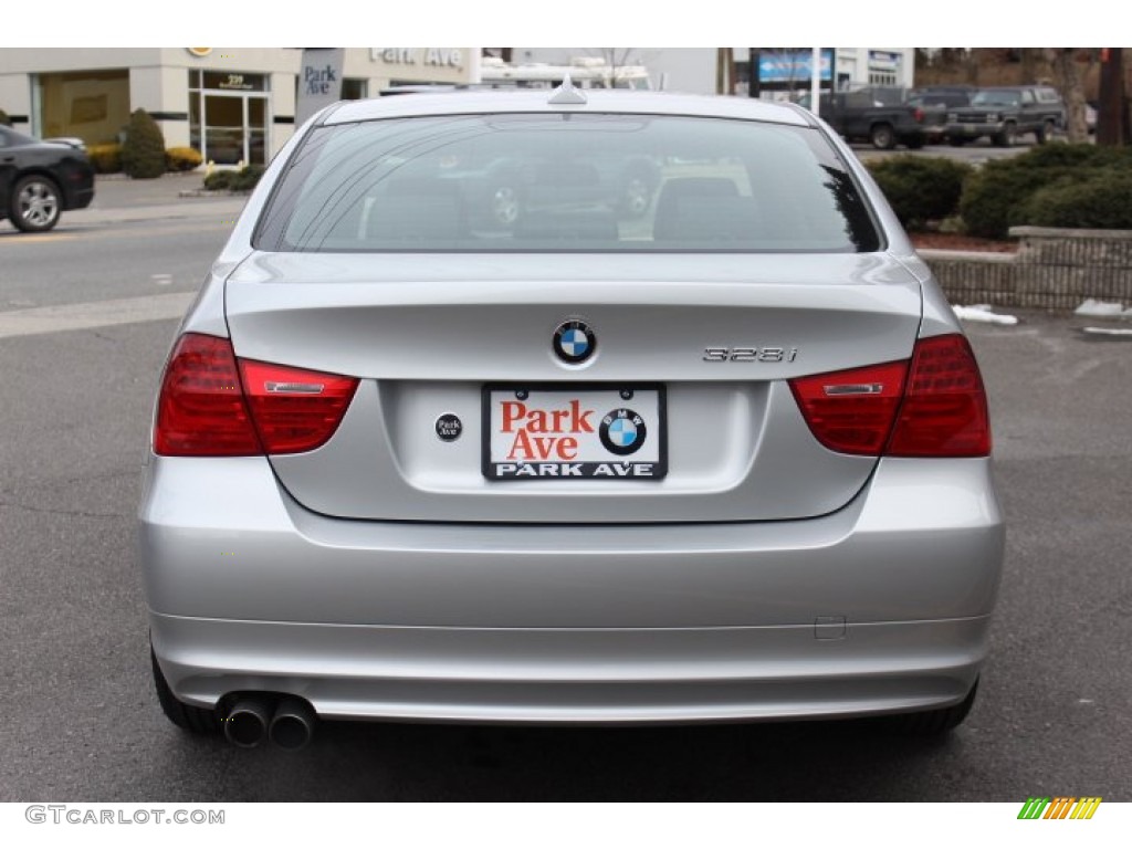 2010 3 Series 328i xDrive Sedan - Titanium Silver Metallic / Black photo #6