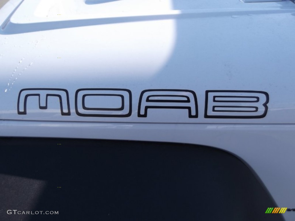 2013 Jeep Wrangler Moab Edition 4x4 Marks and Logos Photo #76969858