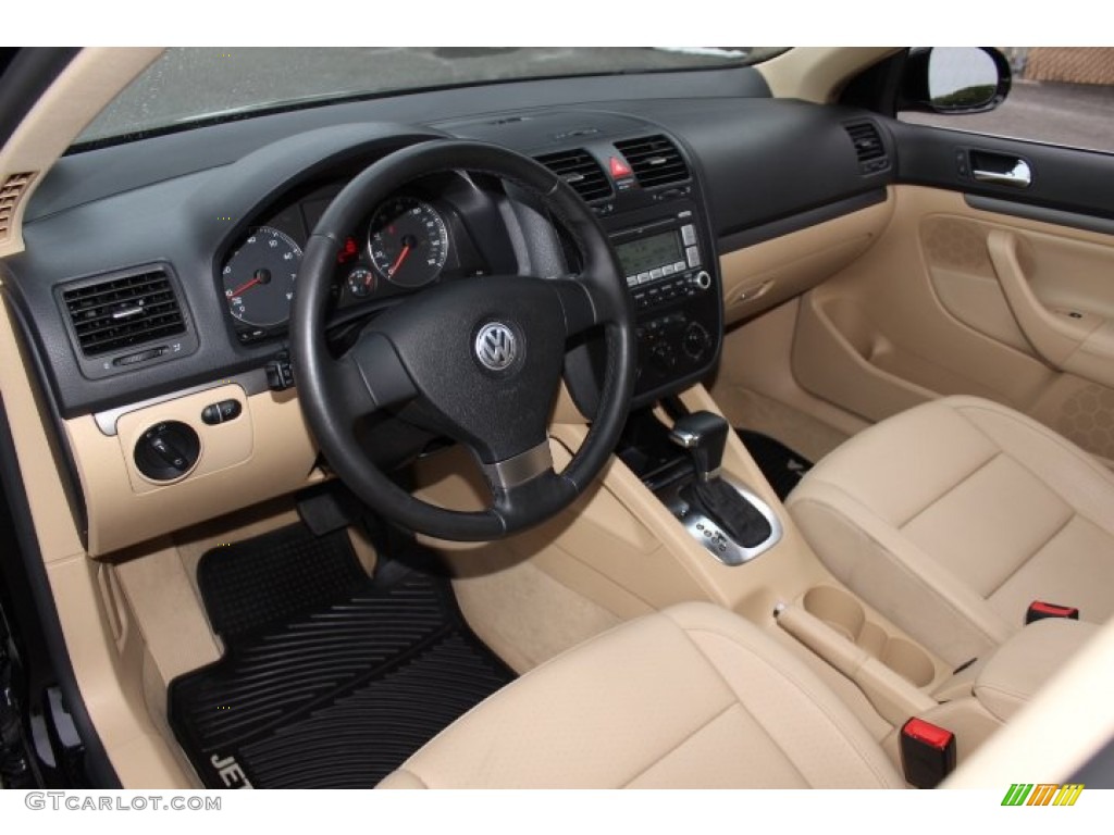 Pure Beige Interior 2009 Volkswagen Jetta SE Sedan Photo #76970600