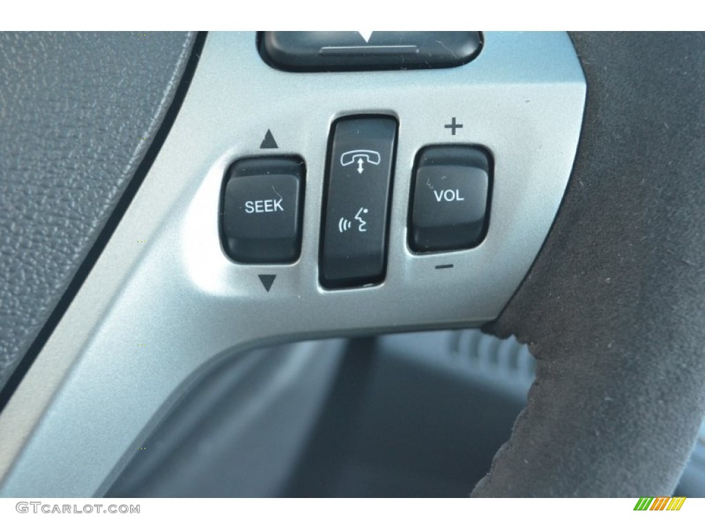 2013 Ford Taurus SHO AWD Controls Photo #76971921