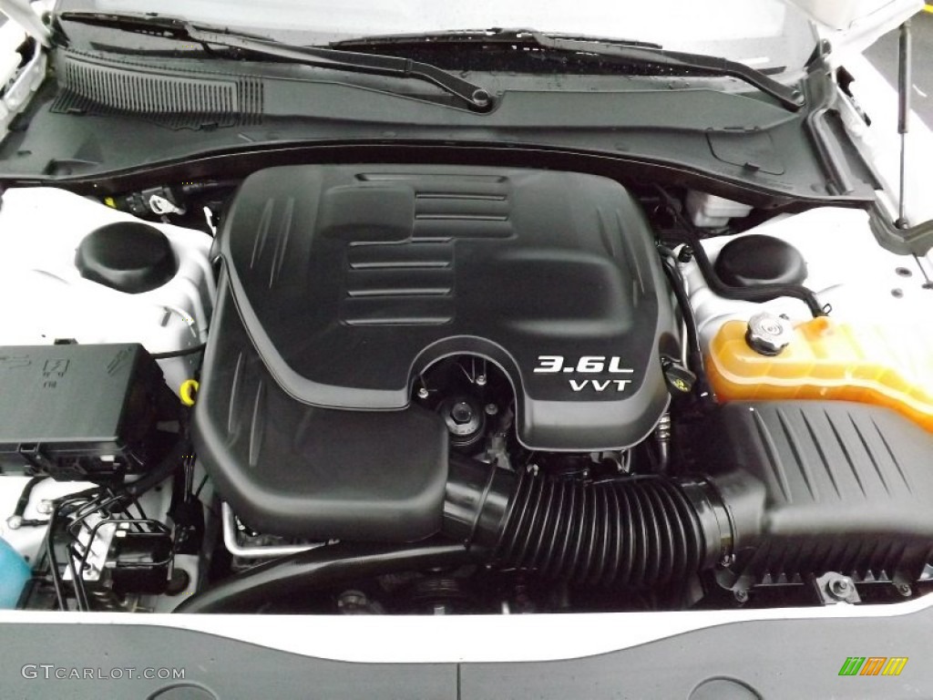 2012 Dodge Charger SE Engine Photos