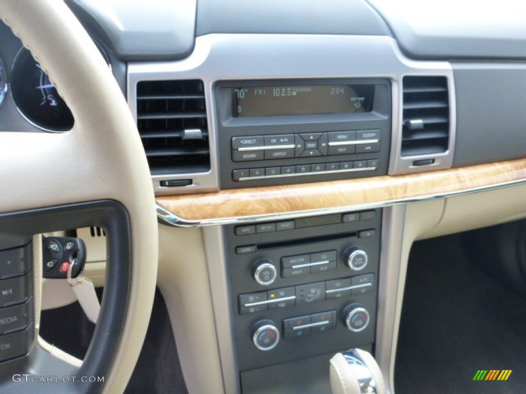 2011 Lincoln MKZ FWD Controls Photo #76973473