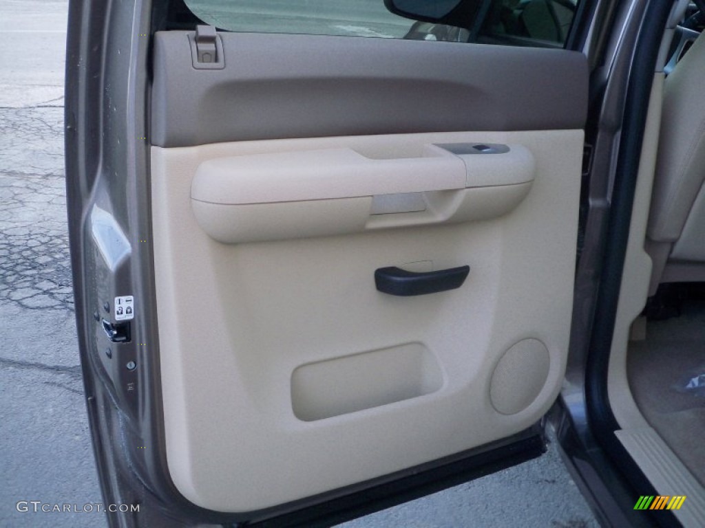 2013 Chevrolet Silverado 1500 LT Crew Cab 4x4 Light Cashmere/Dark Cashmere Door Panel Photo #76973653