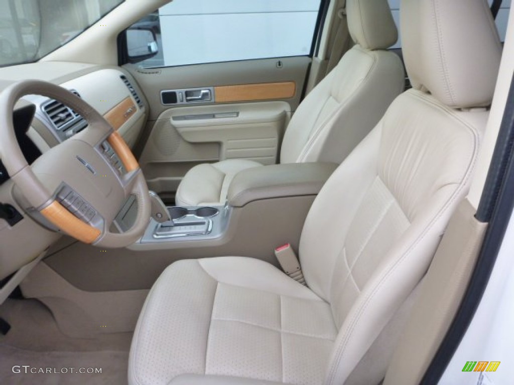 2007 Lincoln MKX Standard MKX Model Front Seat Photo #76977280