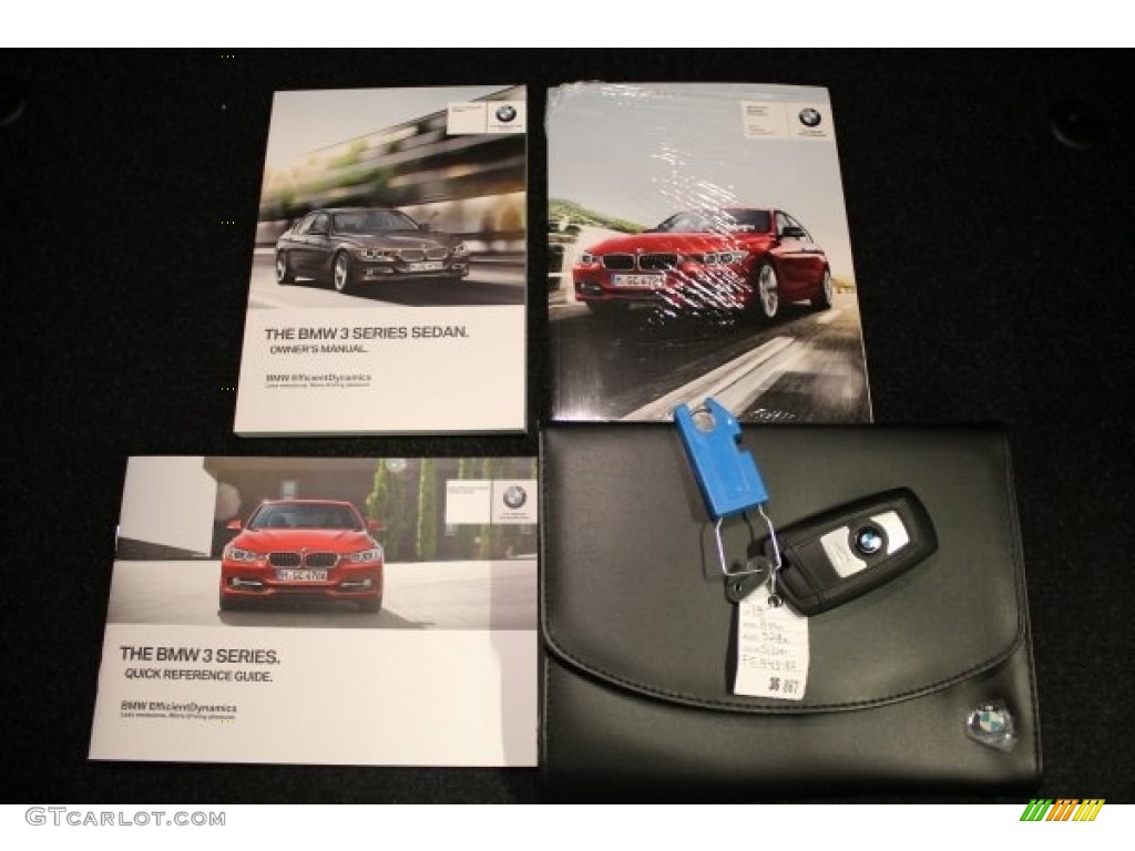 2013 BMW 3 Series 328i xDrive Sedan Books/Manuals Photo #76978339