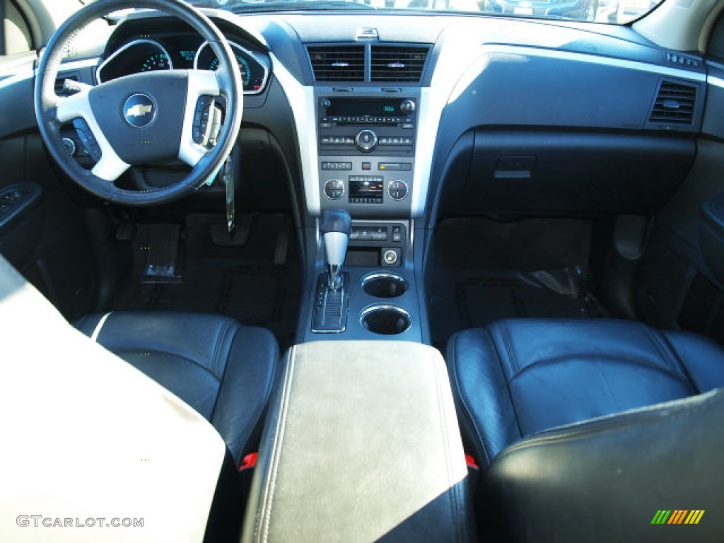 2009 Traverse LT - Cyber Gray Metallic / Ebony photo #10