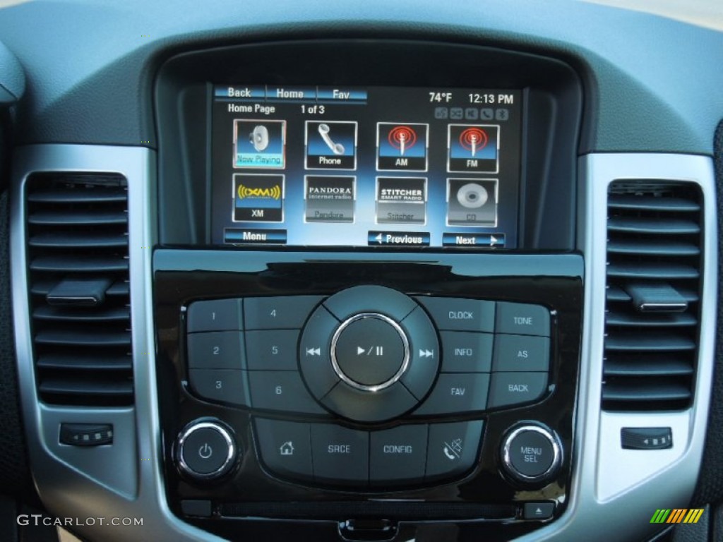 2013 Chevrolet Cruze LT Controls Photo #76978977