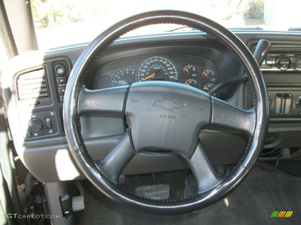 2005 Chevrolet Silverado 1500 LS Crew Cab 4x4 Medium Gray Steering Wheel Photo #76979804