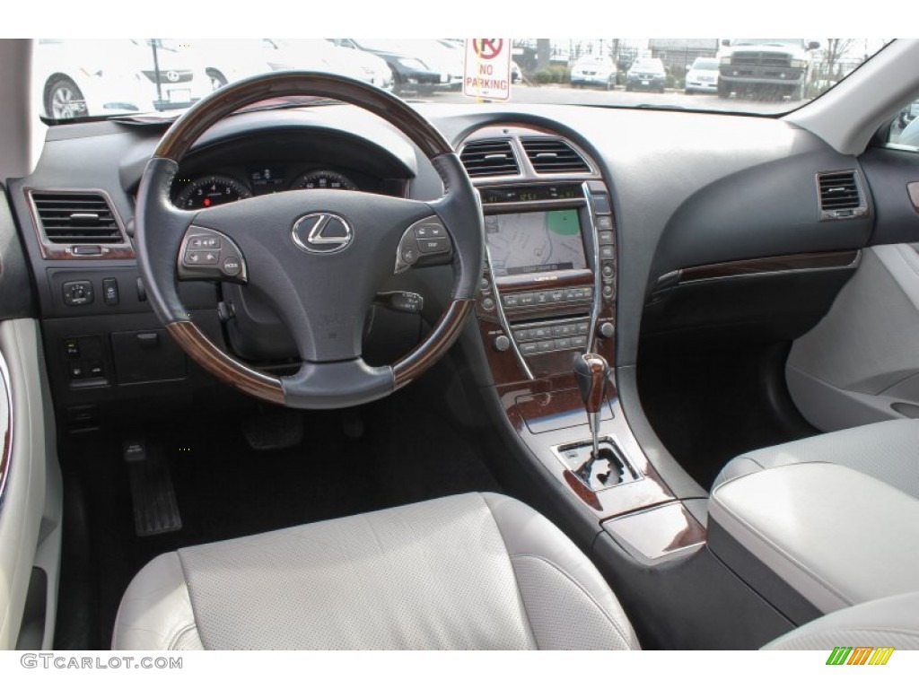 Light Gray Interior 2010 Lexus ES 350 Photo #76980758