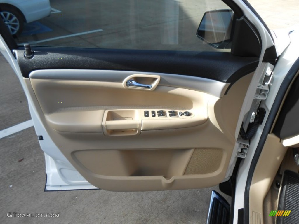 2008 Saturn Outlook XE Door Panel Photos