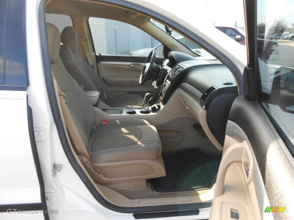Black Interior 2008 Saturn Outlook XE Photo #76982113