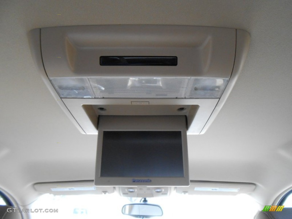 2008 Saturn Outlook XE Entertainment System Photo #76982254