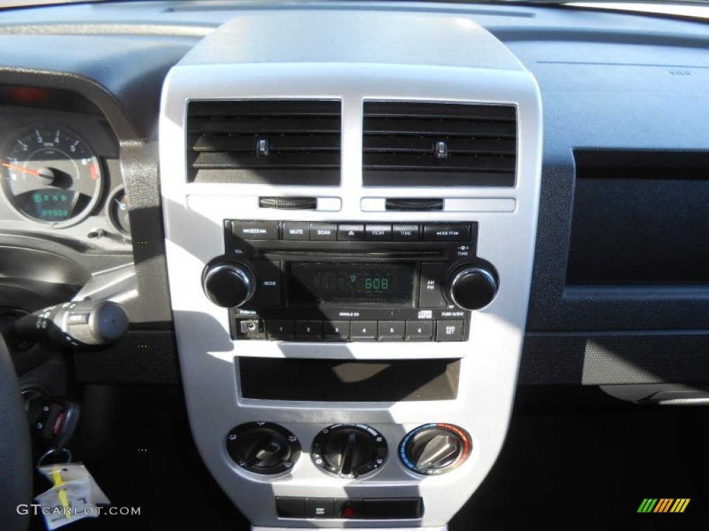 2008 Jeep Patriot Sport Controls Photo #76982565