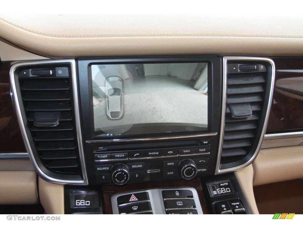 2012 Porsche Panamera V6 Controls Photo #76982929