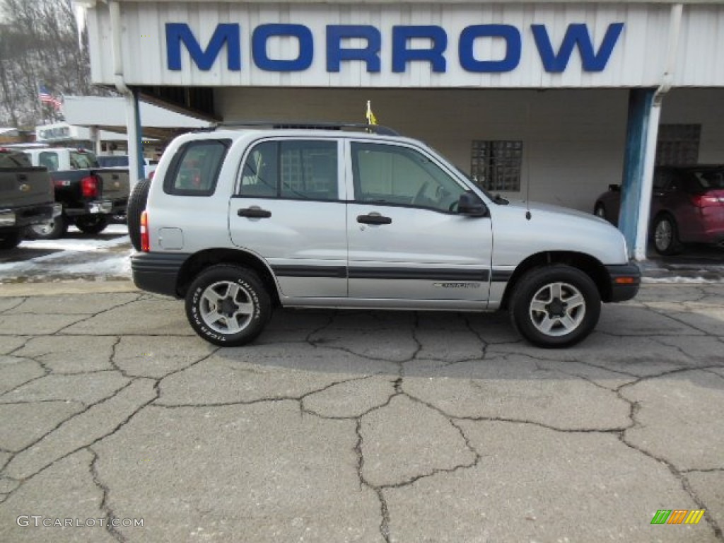 2004 Tracker LT 4WD - Silverleaf Metallic / Medium Gray photo #1