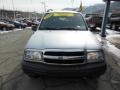 Silverleaf Metallic - Tracker LT 4WD Photo No. 3