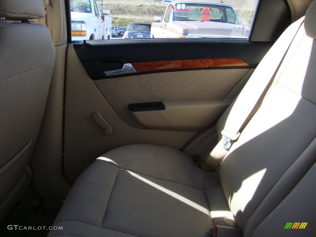 2010 Aveo LT Sedan - Summit White / Neutral photo #19