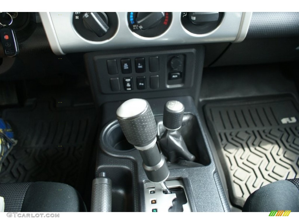 2007 Toyota FJ Cruiser 4WD 5 Speed Automatic Transmission Photo #76991221