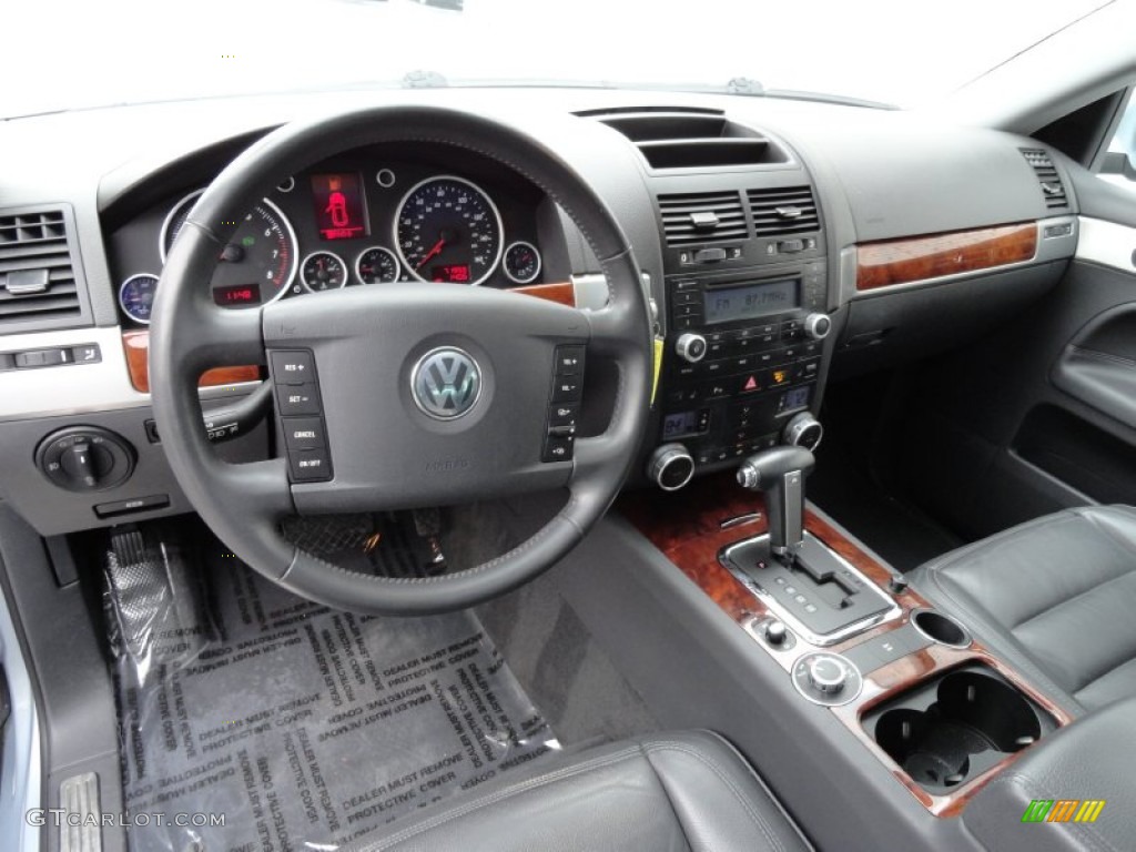 2007 Volkswagen Touareg V6 Anthracite Dashboard Photo #76993026