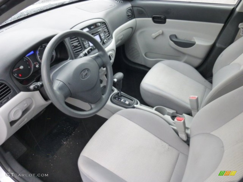 Gray Interior 2011 Hyundai Accent GLS 4 Door Photo #76993095