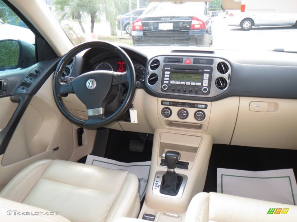 2009 Volkswagen Tiguan SEL 4Motion Sandstone Dashboard Photo #76994400