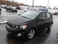 Black - Sonic LTZ Hatch Photo No. 5