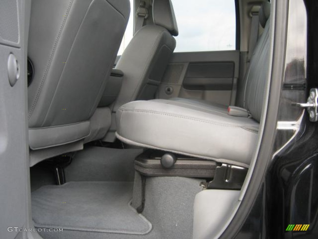 2008 Ram 1500 SLT Quad Cab 4x4 - Brilliant Black Crystal Pearl / Medium Slate Gray photo #7