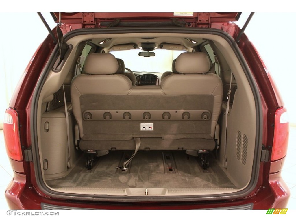 2002 Chrysler Town & Country Limited Trunk Photo #76997439