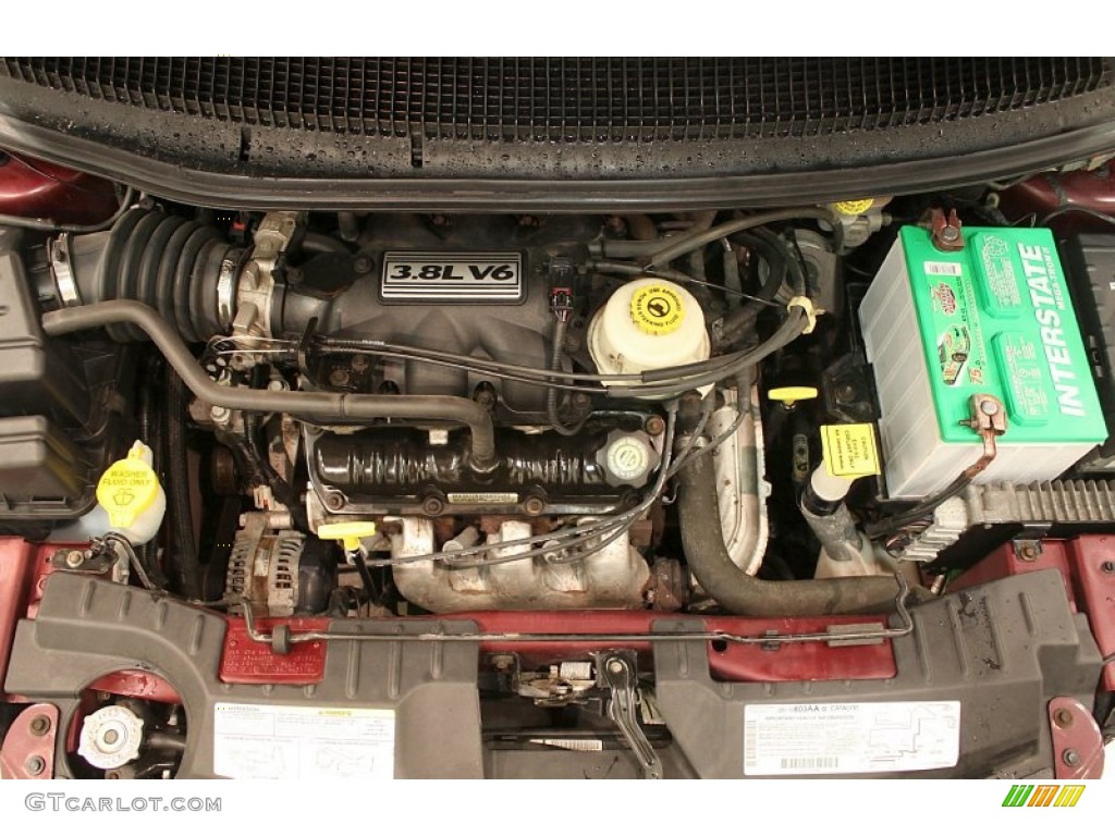2002 Chrysler Town & Country Limited Engine Photos