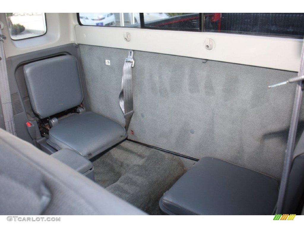 2002 Nissan Frontier XE King Cab Rear Seat Photos
