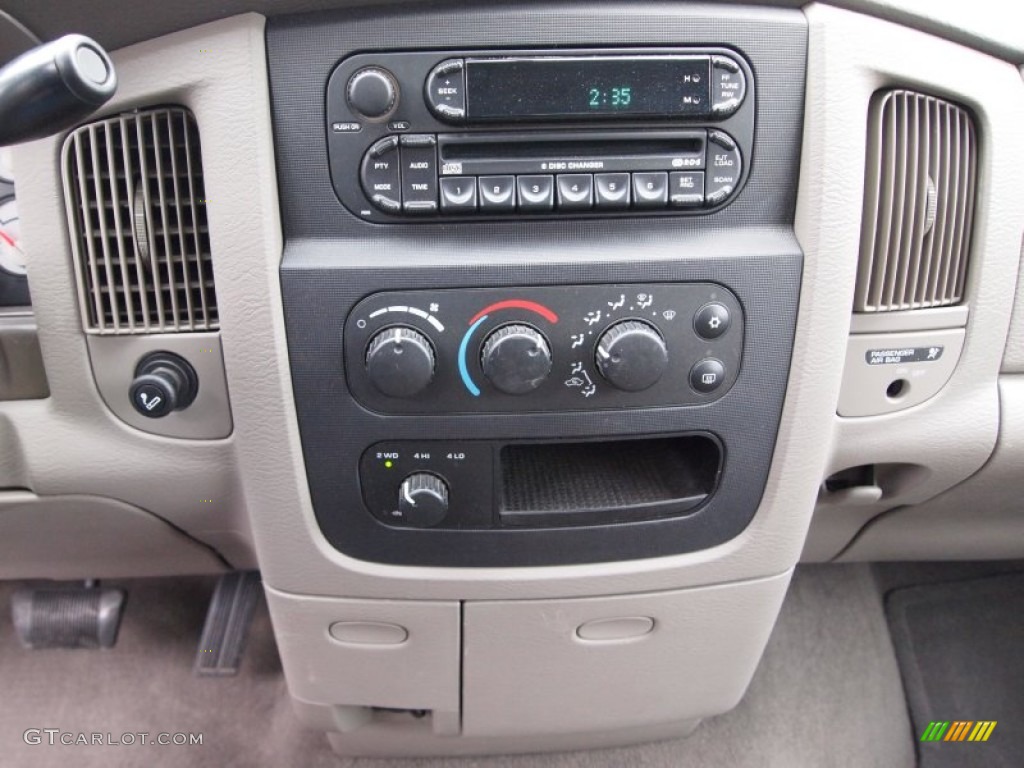2005 Dodge Ram 1500 SLT Regular Cab 4x4 Controls Photo #76998591