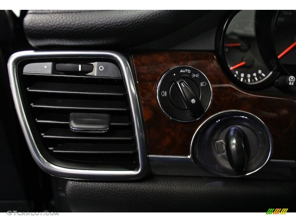 2012 Porsche Panamera 4S Controls Photo #76999070