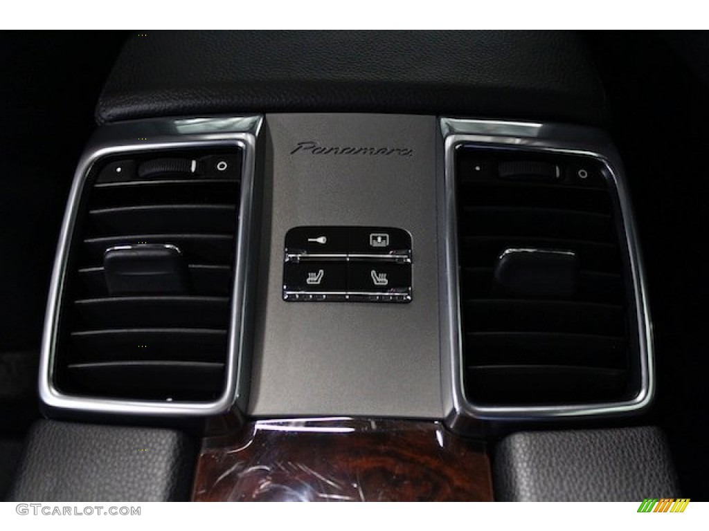 2012 Porsche Panamera 4S Controls Photo #76999292