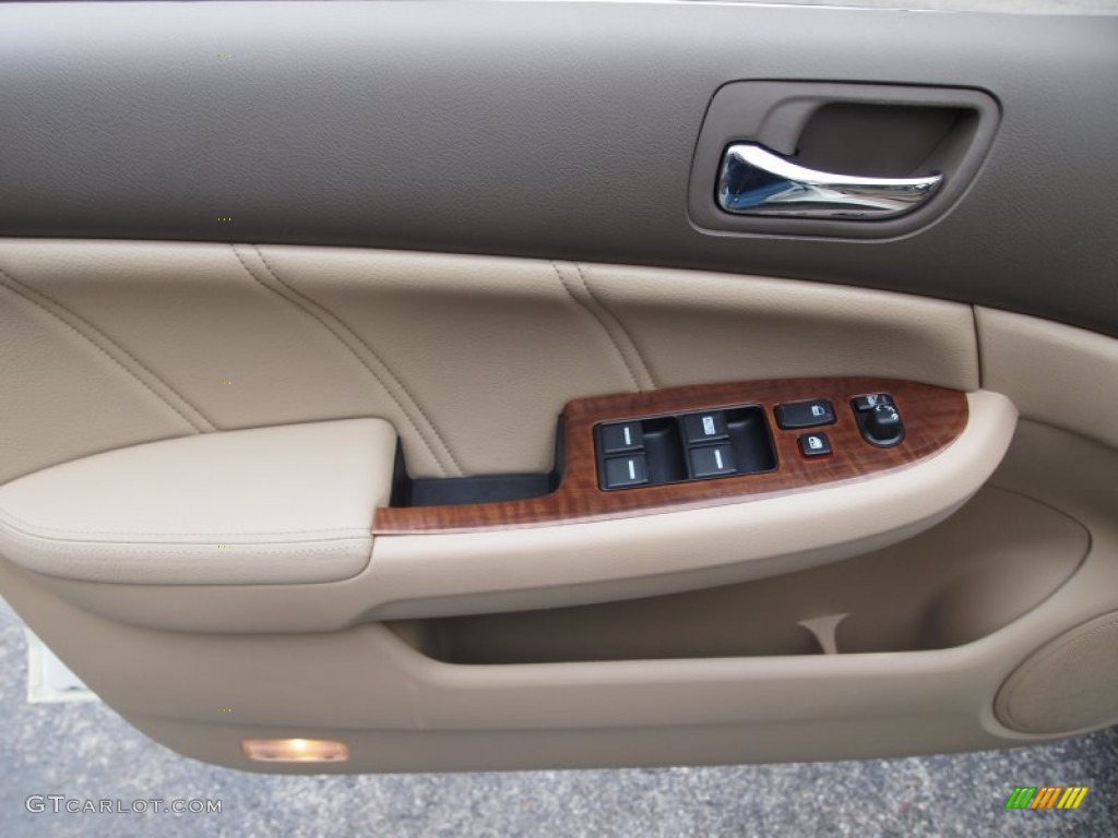 2007 Honda Accord Hybrid Sedan Ivory Door Panel Photo #77001185