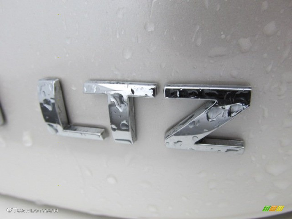 2013 Chevrolet Malibu LTZ Marks and Logos Photos