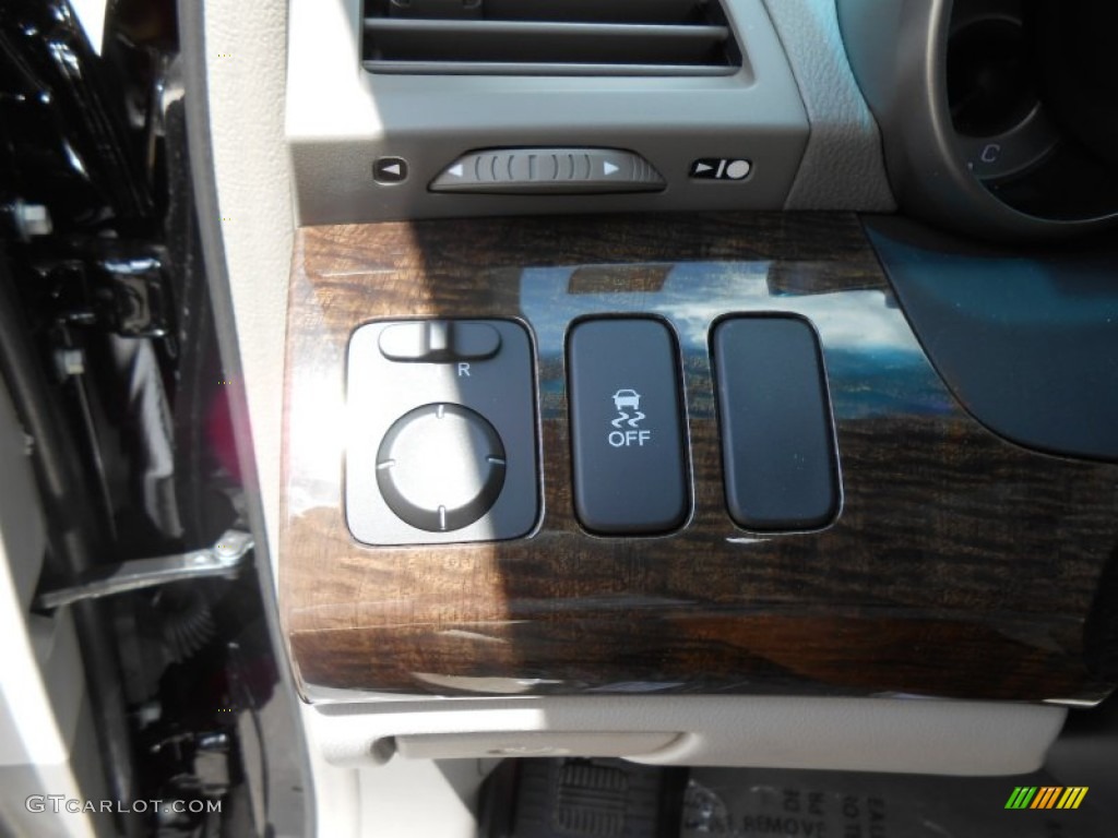 2013 MDX SH-AWD Technology - Crystal Black Pearl / Graystone photo #23