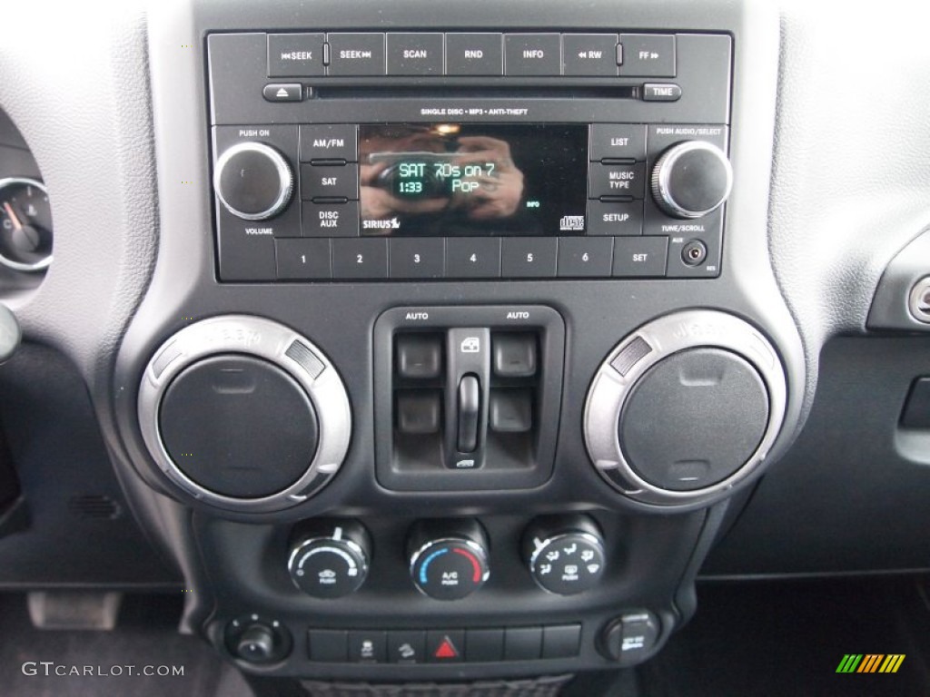 2012 Jeep Wrangler Unlimited Sport S 4x4 Controls Photo #77002176