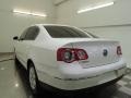 Candy White - Passat Turbo Sedan Photo No. 4