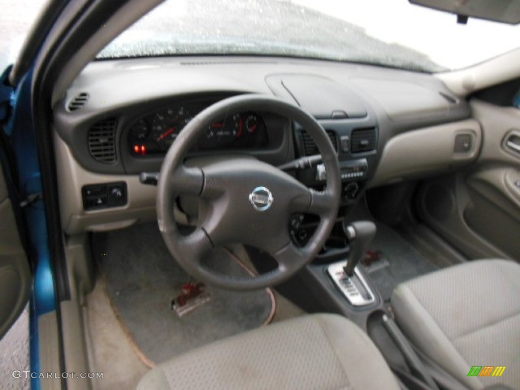 Taupe Interior 2004 Nissan Sentra 1.8 Photo #77005014