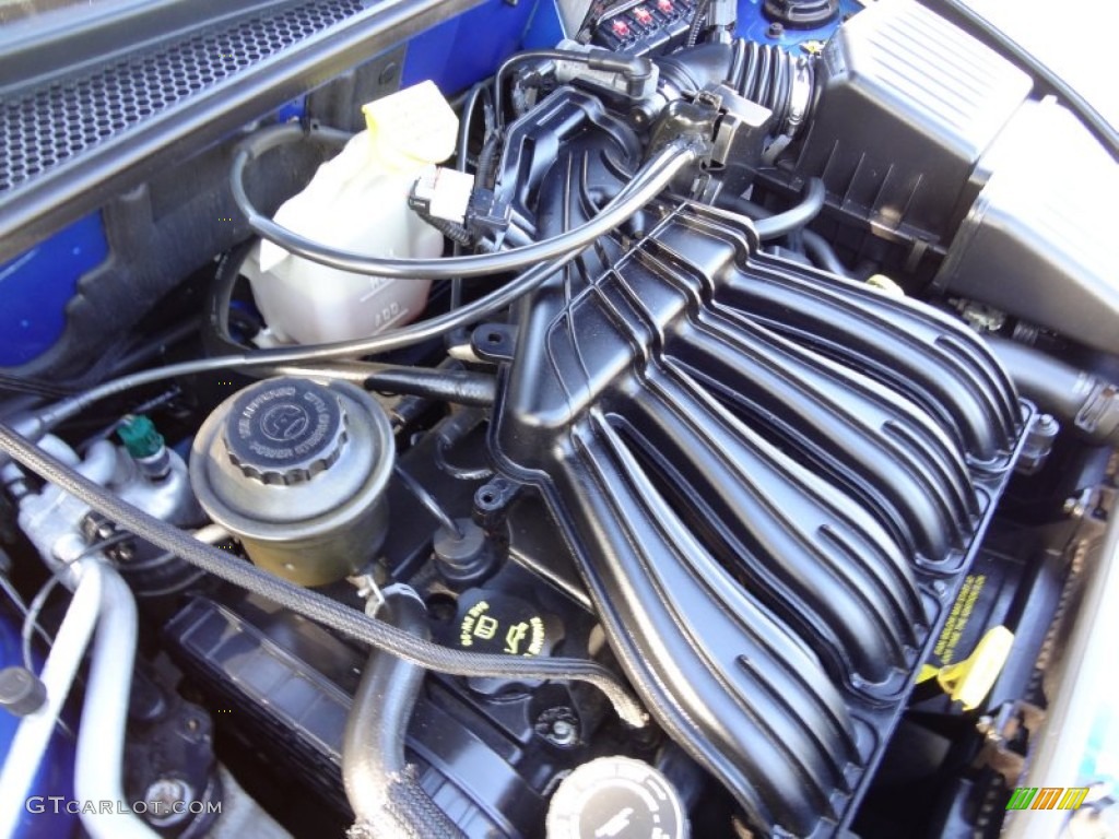 2005 Chrysler PT Cruiser Touring 2.4 Liter DOHC 16 Valve 4 Cylinder Engine Photo #77005780