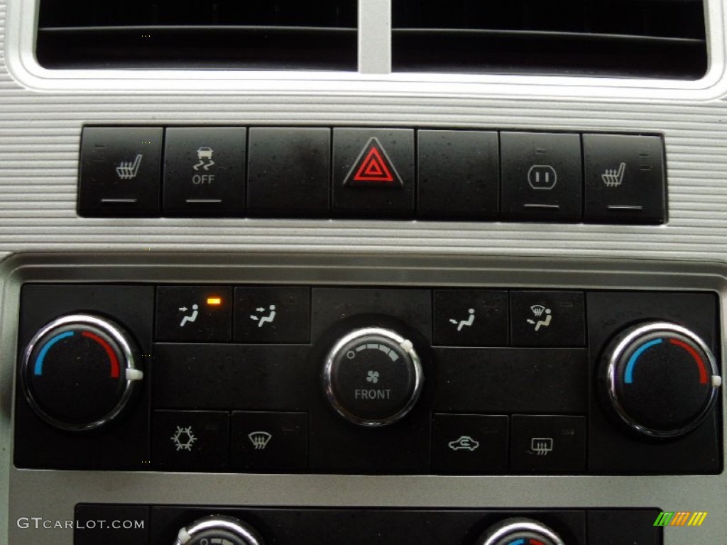 2010 Dodge Journey SXT Controls Photos