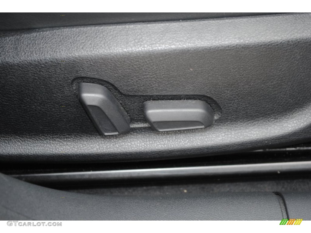 2011 A4 2.0T Sedan - Quartz Grey Metallic / Black photo #33