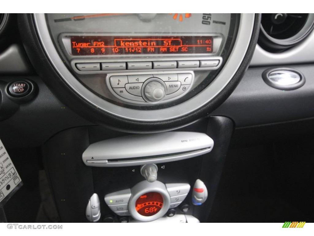 2008 Mini Cooper Hardtop Controls Photo #77016387