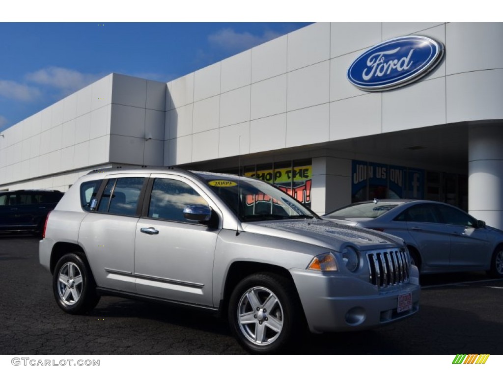 Bright Silver Metallic Jeep Compass