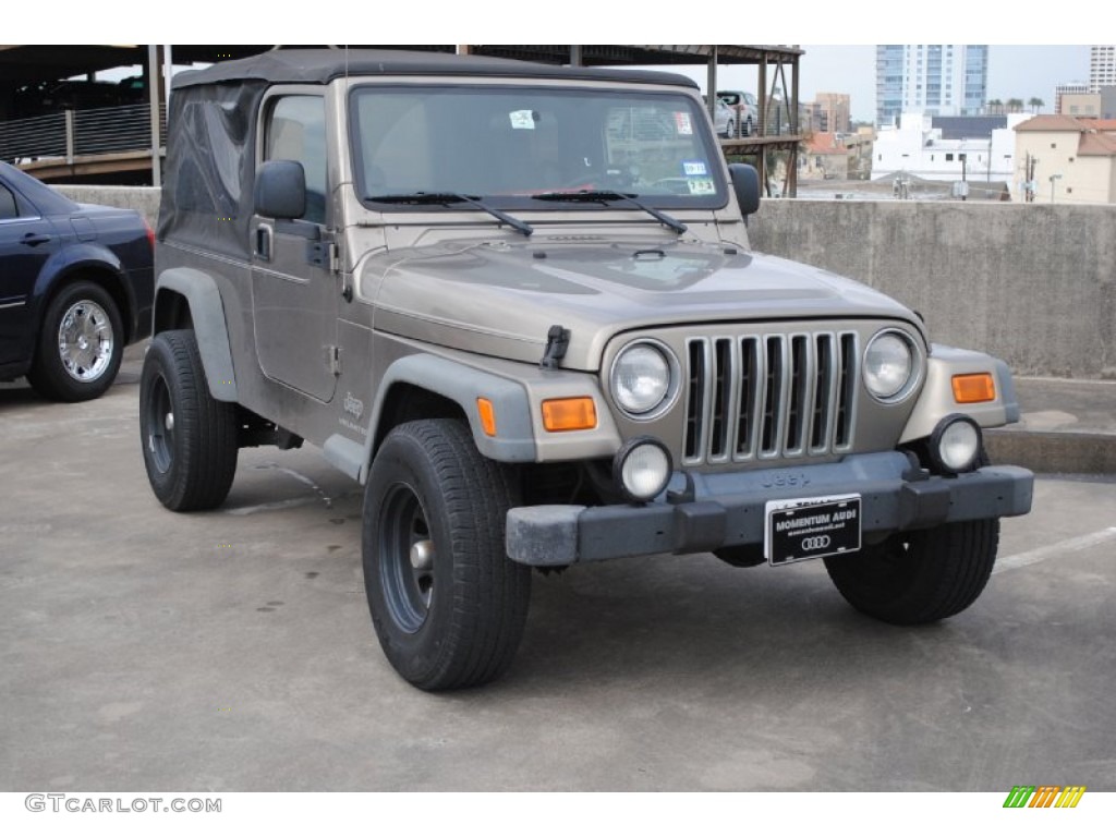 2004 Wrangler Unlimited 4x4 - Light Khaki Metallic / Dark Slate Gray photo #1