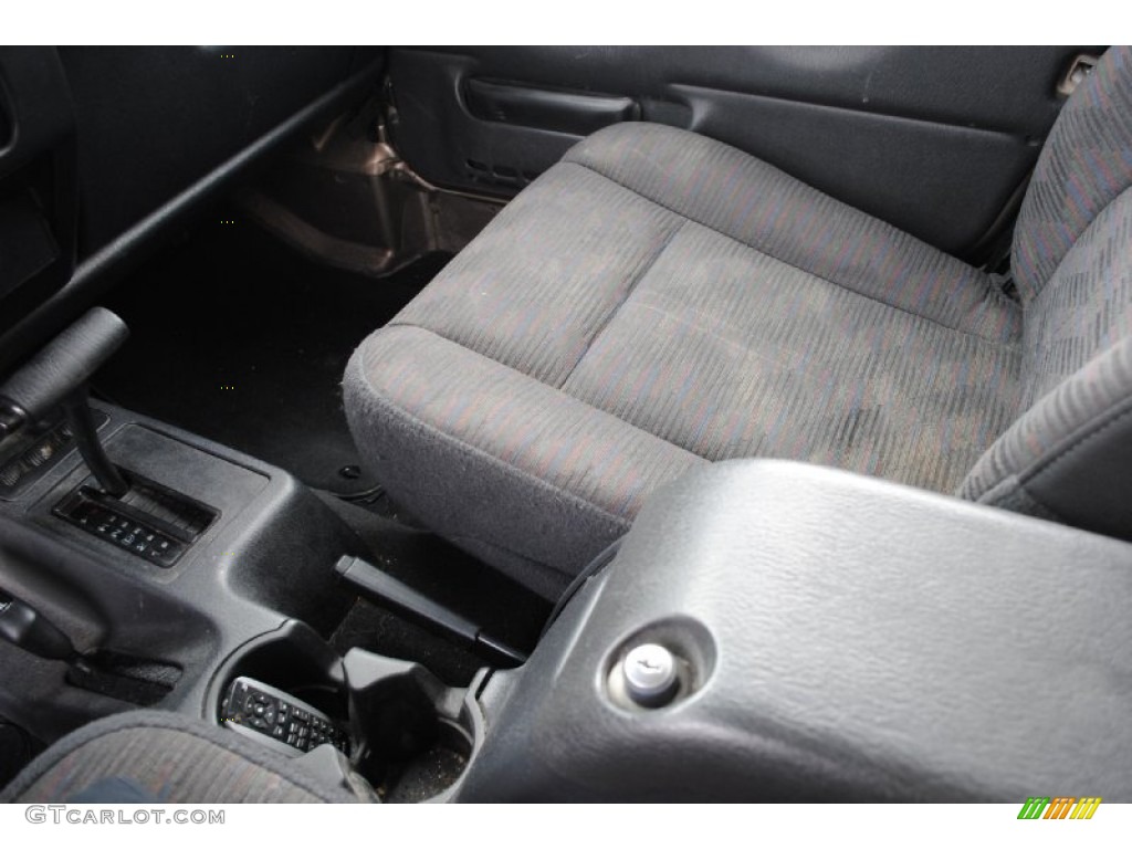 2004 Wrangler Unlimited 4x4 - Light Khaki Metallic / Dark Slate Gray photo #14