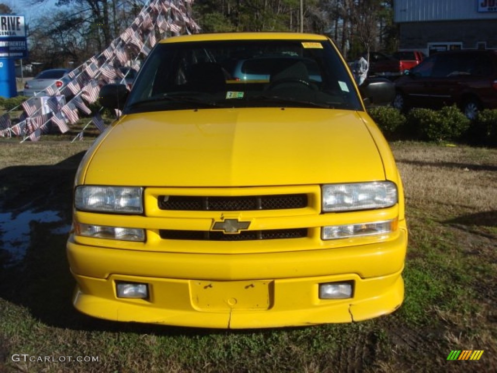 2003 S10 Xtreme Extended Cab - Yellow / Graphite photo #6