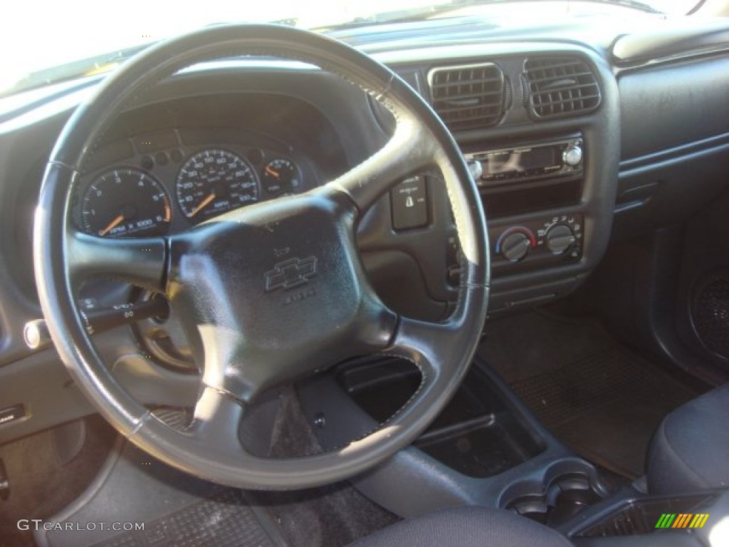 2003 S10 Xtreme Extended Cab - Yellow / Graphite photo #10