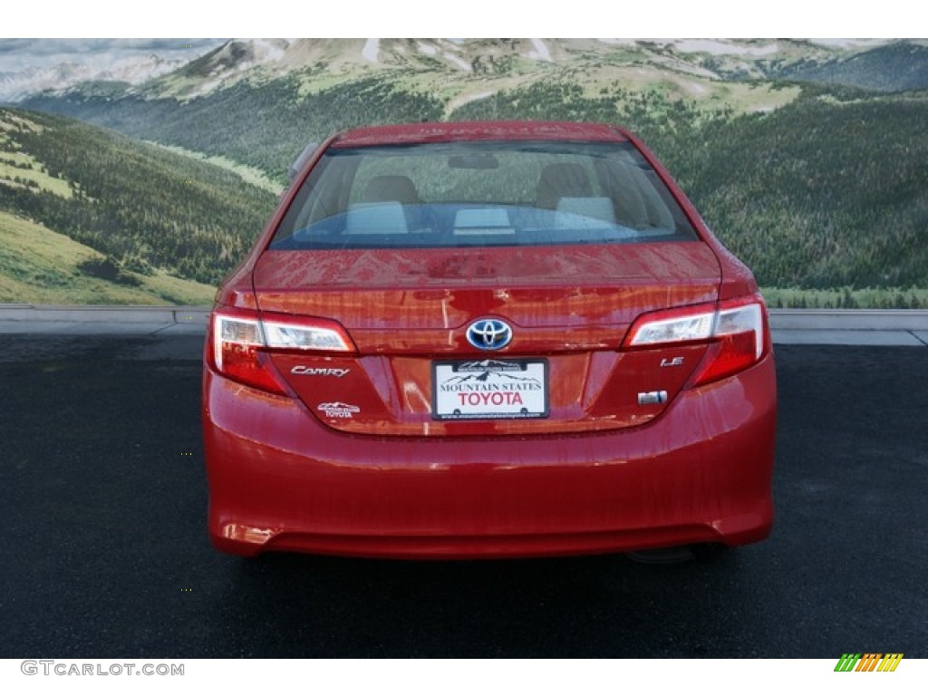 2013 Camry Hybrid LE - Barcelona Red Metallic / Ivory photo #4