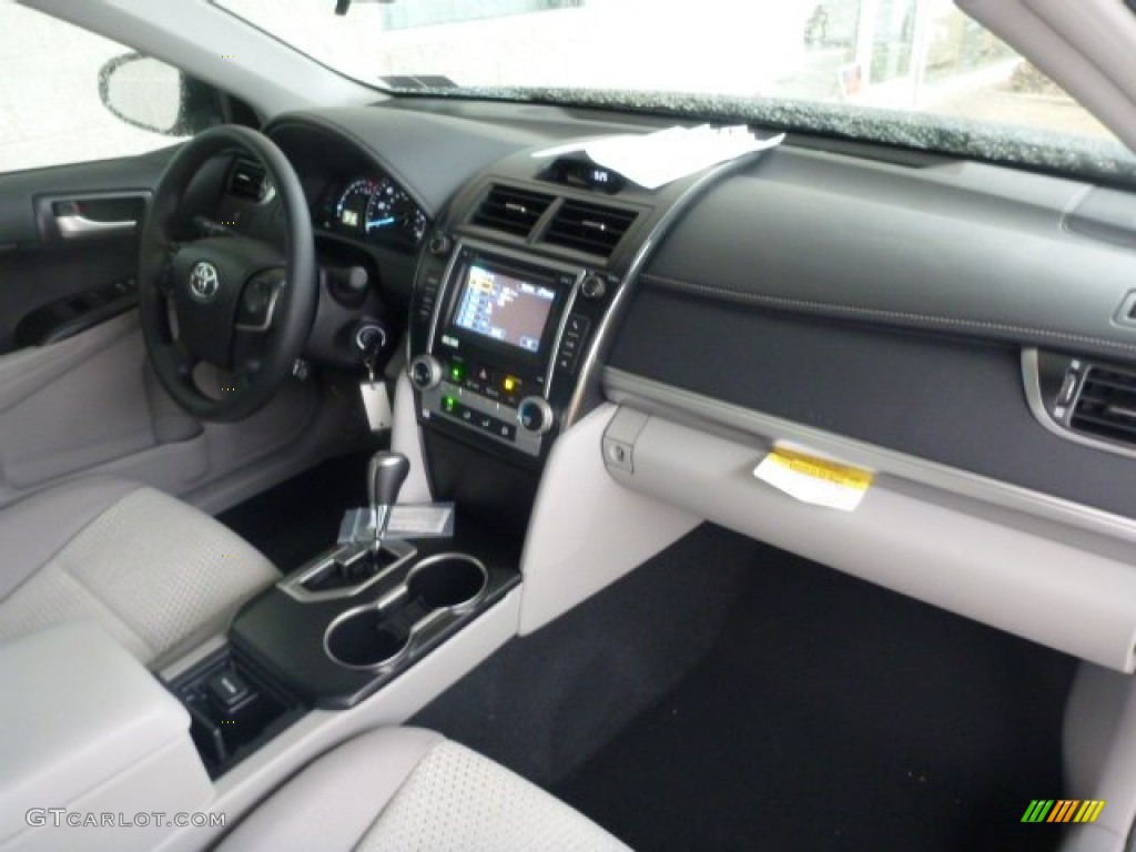 2013 Camry LE - Magnetic Gray Metallic / Ash photo #10